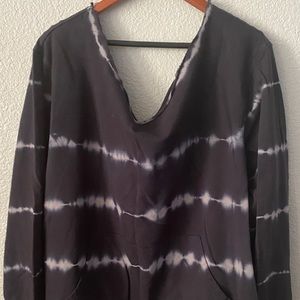 Ava & Viv crew sweater